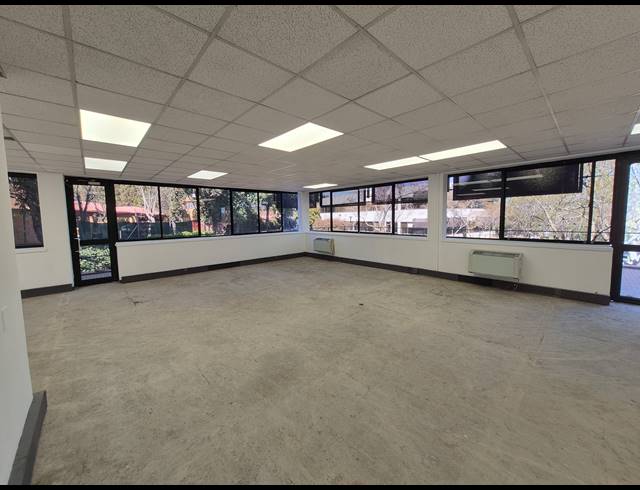 426M² OFFICE TO LET IN WOODMEAD